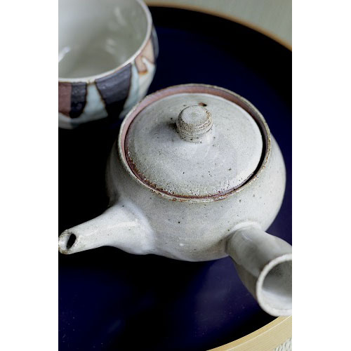 Japanese side-handle teapot (kyusu)